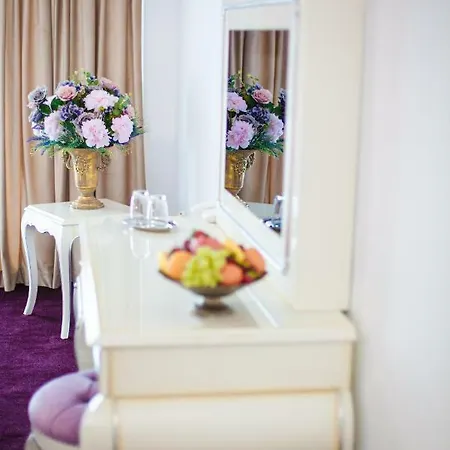 Szálloda Royal Boutique Breeze 3*