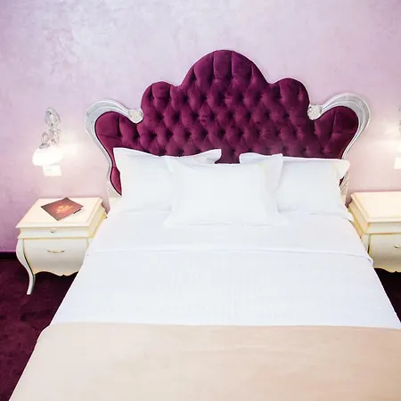 Szálloda Royal Boutique Breeze