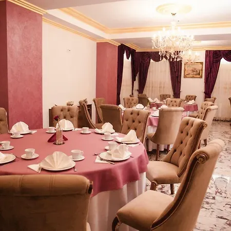 Royal Boutique Breeze