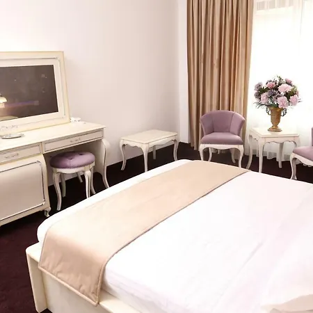 Royal Boutique Breeze Mangalia