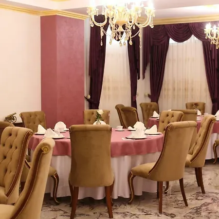 Royal Boutique Breeze 만갈리아