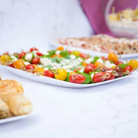 Royal Boutique Breeze