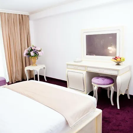 Royal Boutique Breeze 호텔 만갈리아